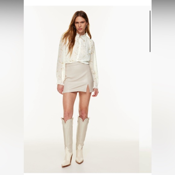 Wilfred Tops - Aritzia Alexis Blouse (NWT)